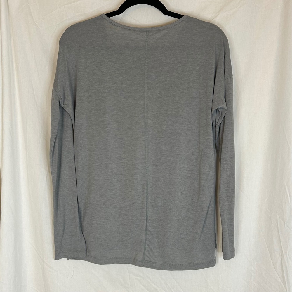 Nike Dri-FIT‎ Long Sleeve Top Women's Small Gray Athletic Training Shirt - Picture 6 of 7